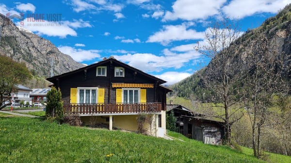 Charmantes Einfamilienhaus in malerischem Bergdorf St. Niklaus VS 11