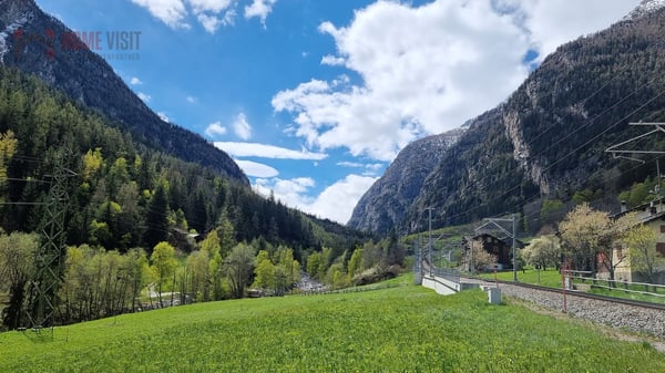Charmantes Einfamilienhaus in malerischem Bergdorf St. Niklaus VS 9