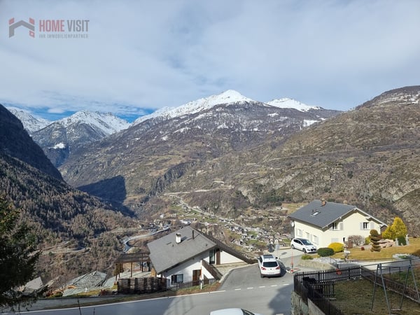 Top 1.5 Zi- Wohnung mit traumhaftem Ausblick in Staldenried 3
