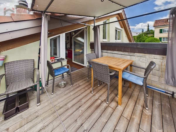 Charmante 3.5-Zi.-Dachwohnung mit Terrasse & wunderschöner Weitsicht 7