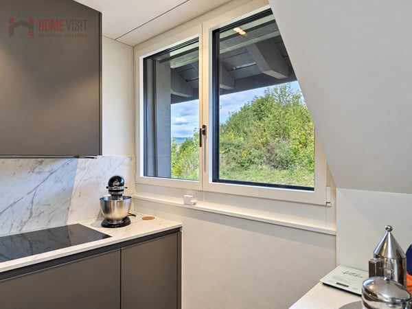 172 m² Wohntraum - exklusive Attika-Maisonette in Rifferswil 3