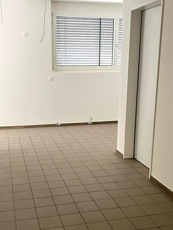 Büro-/Geschäftsraum an zentraler und gut sichtbarer Lage 3