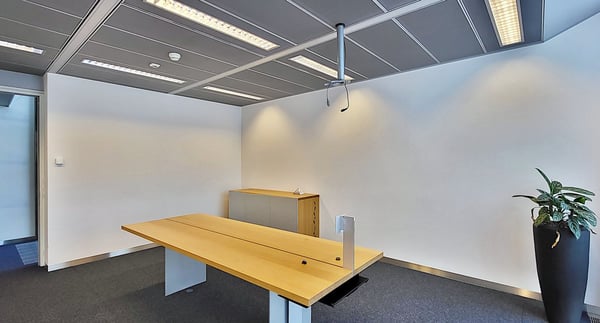 Knapp 1'000 m2 Bürofläche mit Schulungszentrum an bester Lage! 3