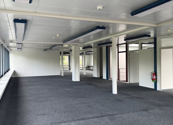 Voll ausgebaute Büroräume mit neuer Teeküche in Biberist 2