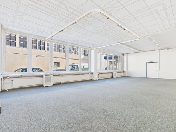 320m2 befahrbare Gewerbefläche im industriellen Design 4