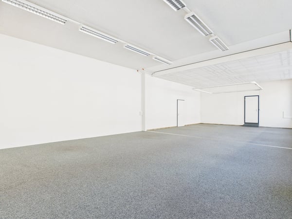 320m2 befahrbare Gewerbefläche im industriellen Design 6