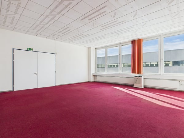 320m2 befahrbare Gewerbefläche im industriellen Design 11