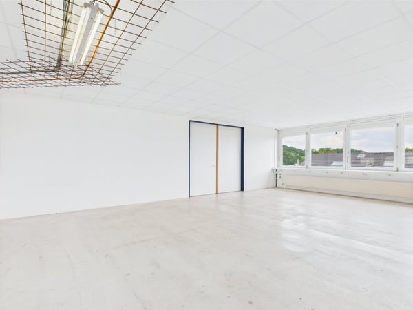 350m2 - Moderne und helle Gewerbefläche im 2. OG mit toller Aussicht 4