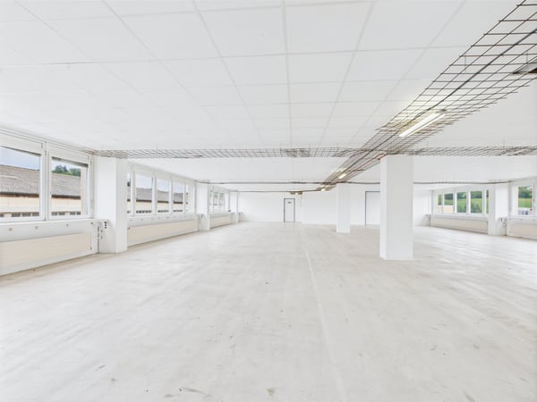 350m2 - Moderne und helle Gewerbefläche im 2. OG mit toller Aussicht 11