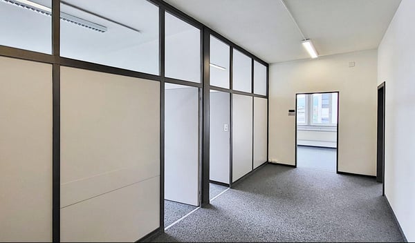16 m² mit 3 getrennten Büroräumen in Regensdorf! 3