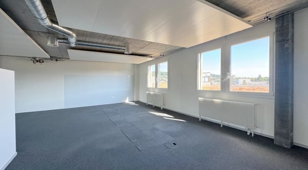 Moderne und helle Gewerbefläche im Triamal 5