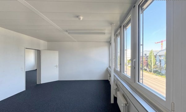 Lichtdurchflutete Bürofläche an hochfrequentierter Lage in Winterthur 4