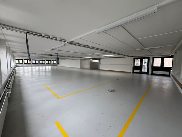 580m² Moderne Gewerbefläche mit Laderampe 13