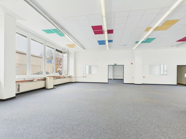 350m2 vielseitig nutzbare Bürofläche (Praxis, Kita, Physio) 2