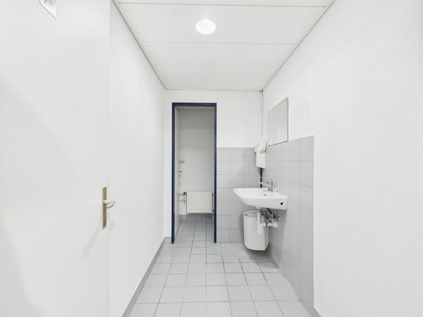 310m2 moderne Gewerbefläche im 2. OG in Murten 16