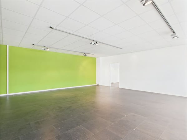310m2 moderne Gewerbefläche im 2. OG in Murten 3