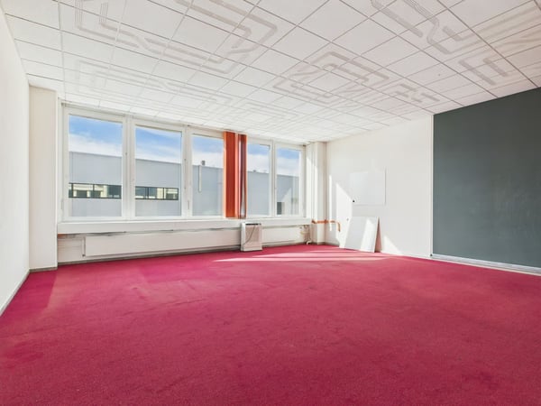 320m2 befahrbare Gewerbefläche im industriellen Design 7