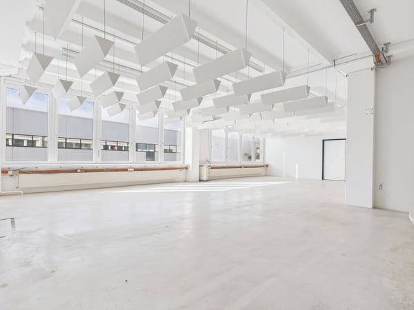 320m2 befahrbare Gewerbefläche im industriellen Design 14