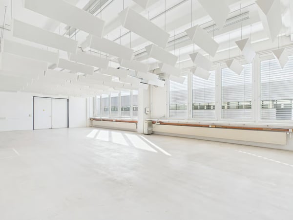 320m2 befahrbare Gewerbefläche im industriellen Design 11