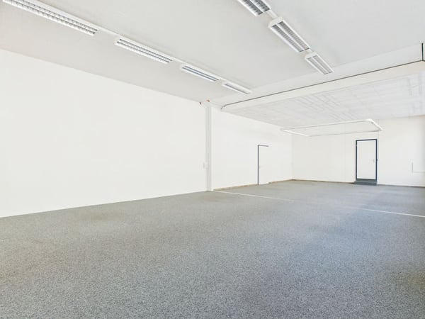 320m2 befahrbare Gewerbefläche im industriellen Design 5