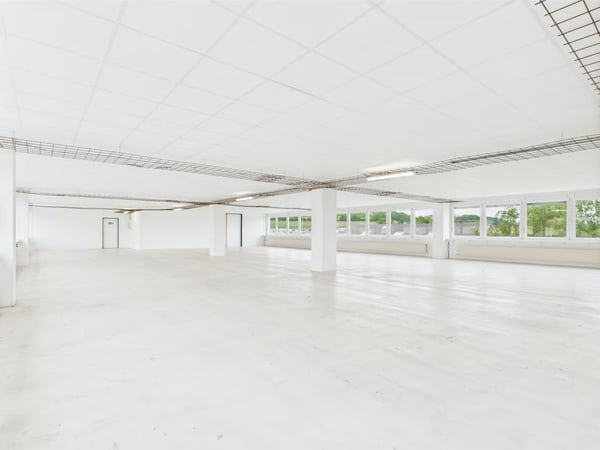 350m2 - Moderne und helle Gewerbefläche im 2. OG mit toller Aussicht 10