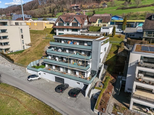 Moderne 4.5-Zimmer-Terrassen-Wohnung in Triengen 2