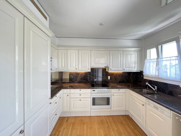 Charmante, ruhige und helle Wohnung in Würenlos - Top Lage! 3