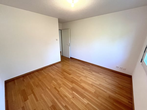 Charmante, ruhige und helle Wohnung in Würenlos - Top Lage! 10