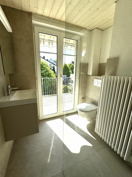 Teilsanierte 3.0 Zimmerwohnung mit Balkon im Dorfzentrum Elgg 4