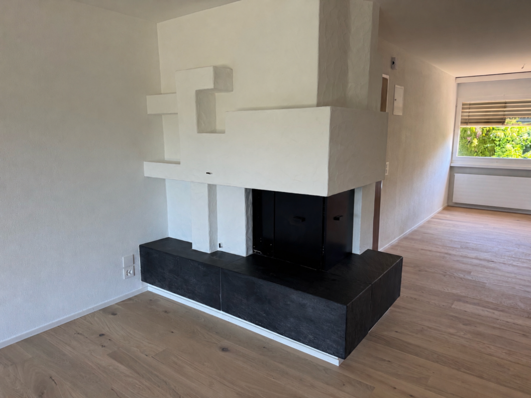 sanierte 4.0-Zimmerwohnung mit grossem Balkon an zentraler Lage (1.OG)