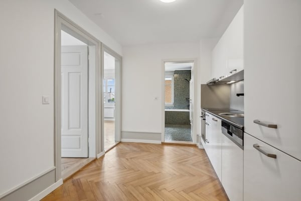 charmante 2.5 Zimmer-Wohnung im Herzen von Rorschach 3