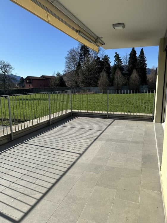 Moderno 1.5 locali in zona strategica a Magliaso 10