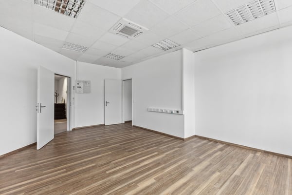 Grosszügige Bürofläche 1