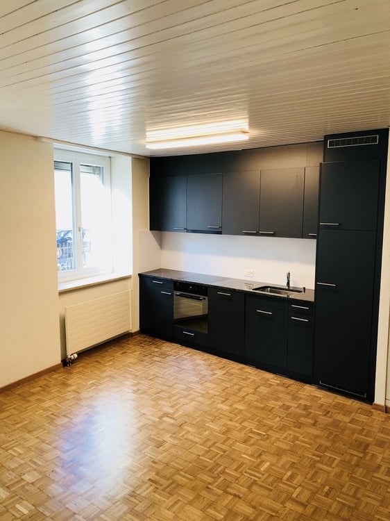 2.5-Zimmerwohnung im Kreis 4 befristet bis 31.03.2027 zu vermieten! 2