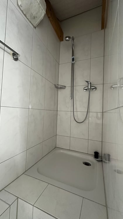 2.5-Zimmer-Dachwohnung im Loftstil zu vermieten 11
