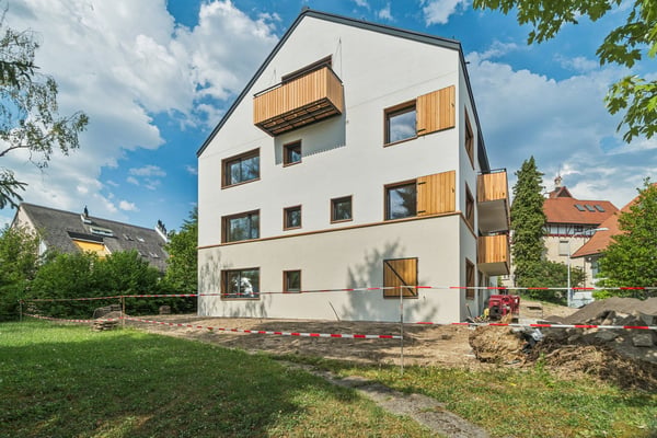 Exklusive 3.5-Zimmer-Souterrainwohnung mit privatem Garten 1