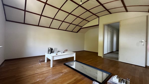 Erstvermietun nach Sanierung: 1-Zimmer-Dachwohnung 6