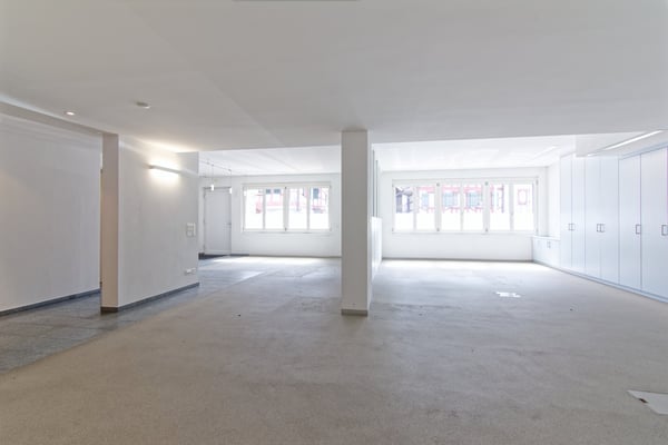 Mehrfamilienhaus mit attraktivem Gewerbeteil 3