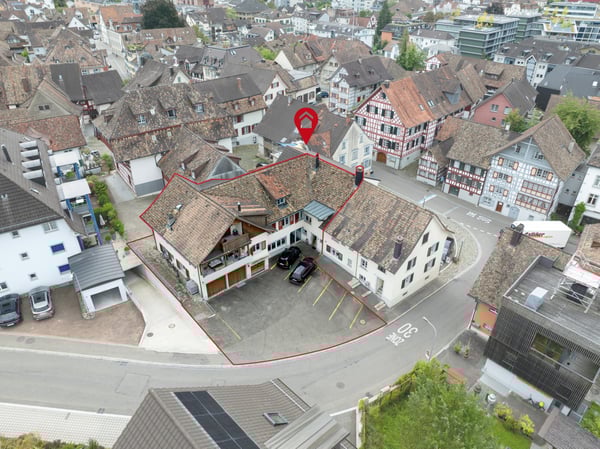 Mehrfamilienhaus mit attraktivem Gewerbeteil 2