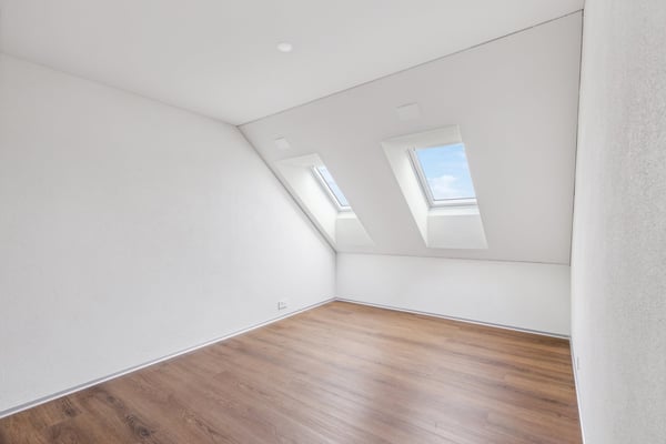 Moderne 1.5-Zimmer-Dachwohnung in ruhiger Lage von Thundorf 4