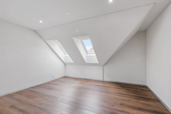 Moderne 1.5-Zimmer-Dachwohnung in ruhiger Lage von Thundorf 7