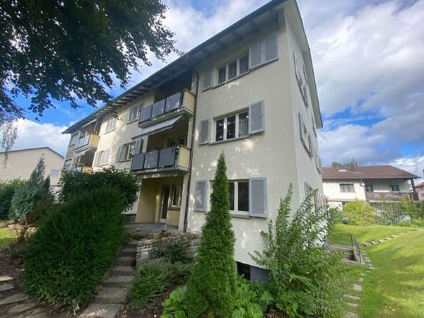 Befristete 6-Zimmer-Wohnung mit Balkon 1