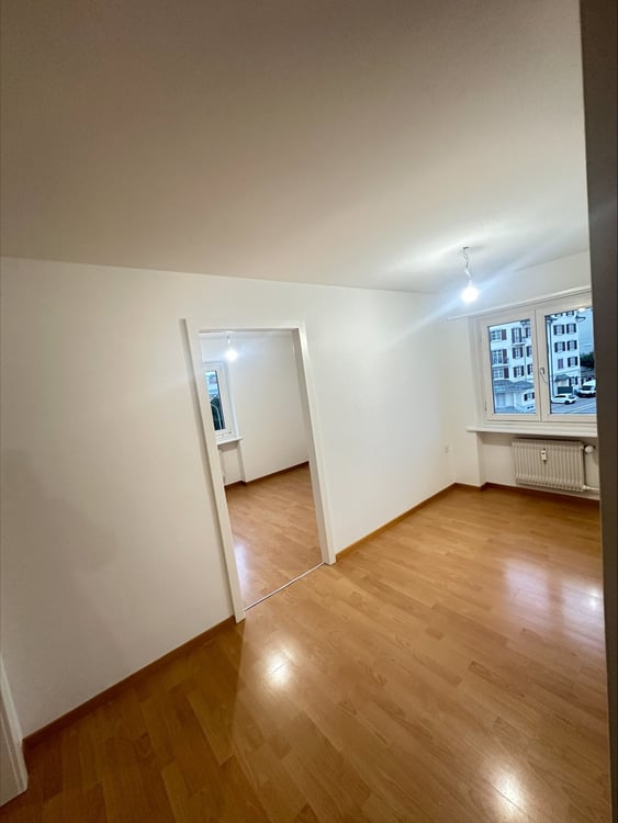 Befristete 6-Zimmer-Wohnung mit Balkon 8