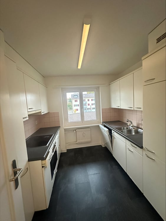 Befristete 6-Zimmer-Wohnung mit Balkon 5