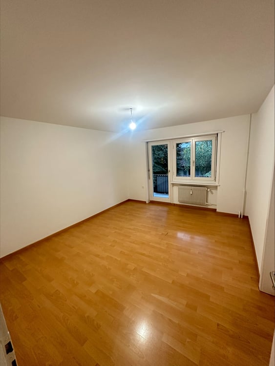 Befristete 6-Zimmer-Wohnung mit Balkon 2
