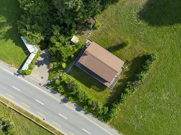 Freistehendes Einfamilienhaus mit Herz und Charme in naturnaher Lage 3