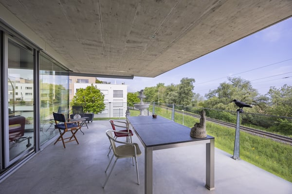 Grosszügige 3.5-Zimmer Wohnung mit Seeblick und Lift im 1. Obergeschos 5