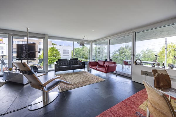 Grosszügige 3.5-Zimmer Wohnung mit Seeblick und Lift im 1. Obergeschos 3