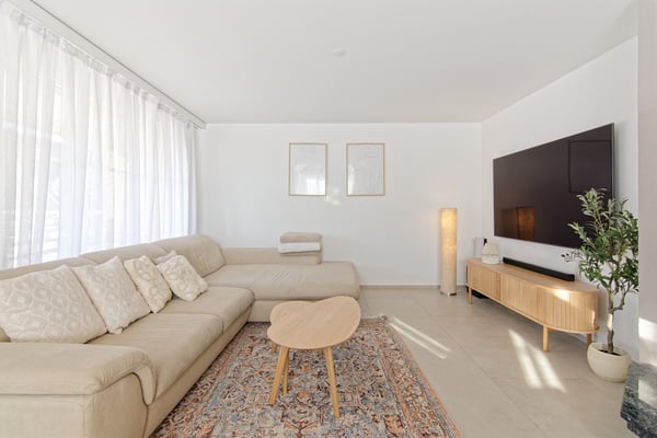 Grosse, helle 4.5-Zimmer Dachwohnung mit Galerie 4