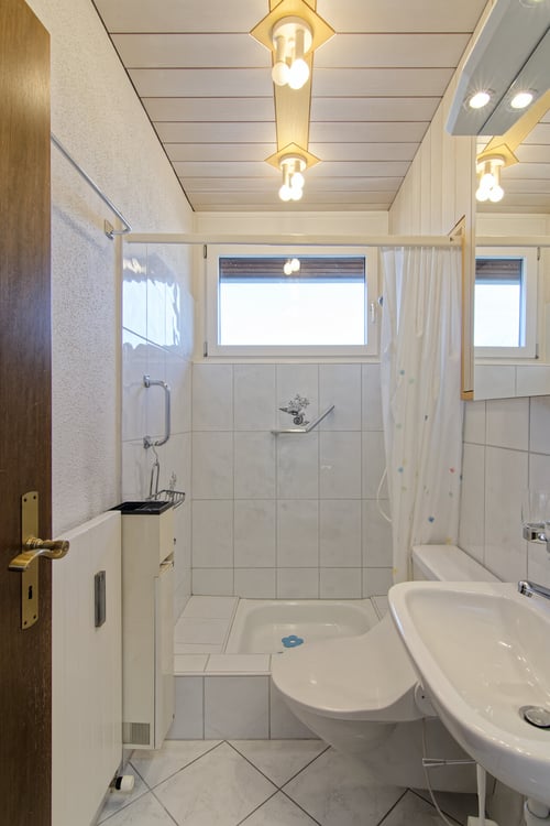 5.5-Zimmer Attikawohnung mit Blick auf Weiher 9